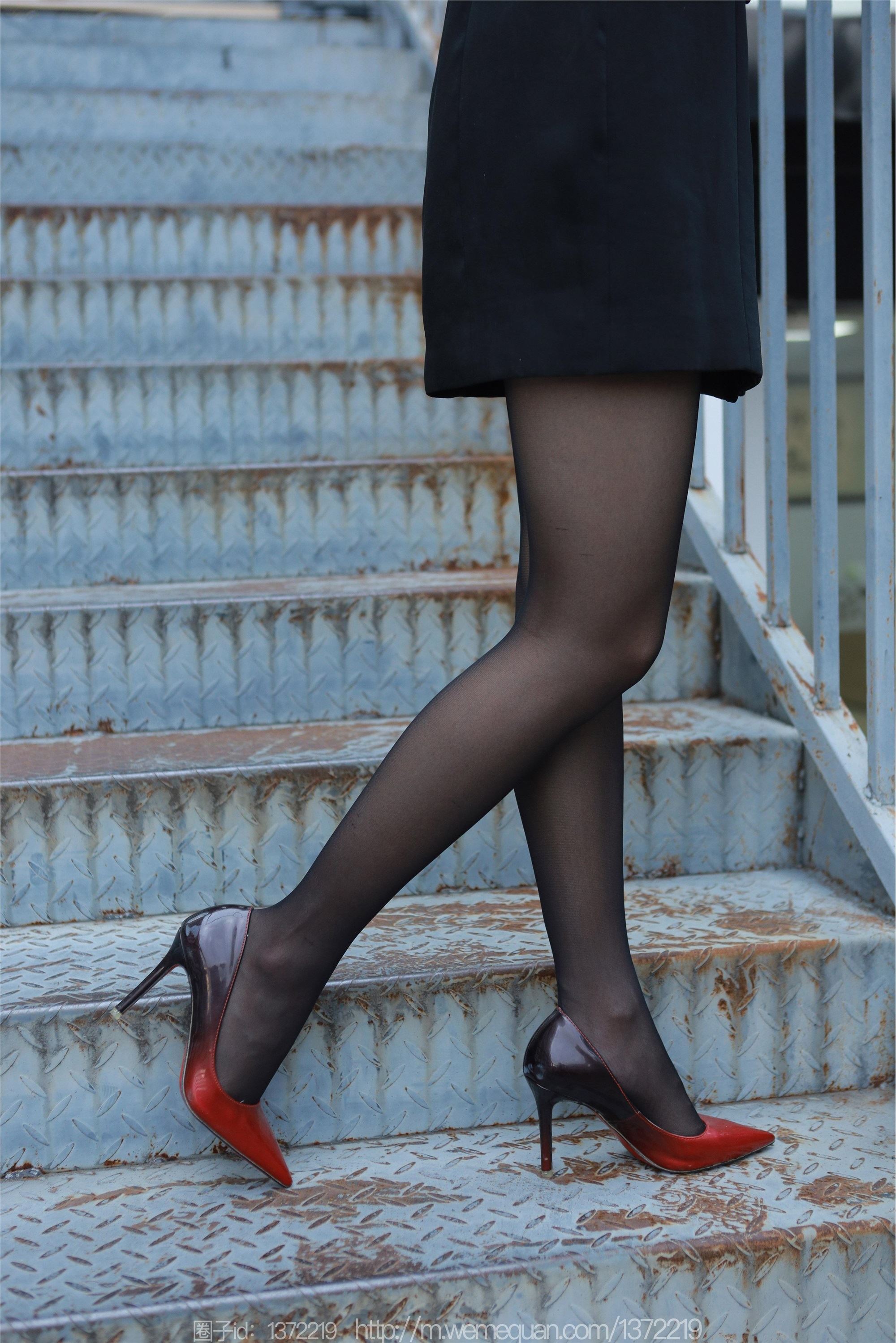 IESS异思趣向  2023.04.18 丝享家 1425 婉萍《小辣椒》